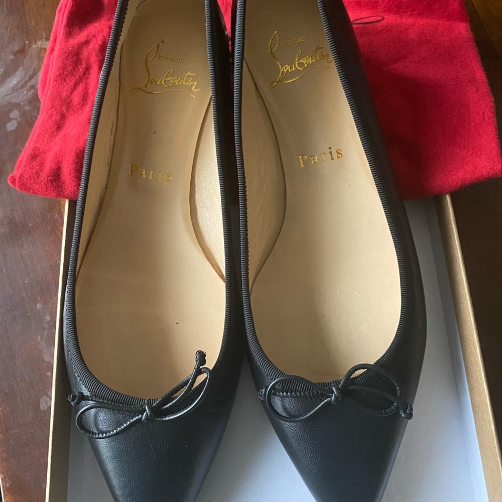 Christian Louboutin “The Hall” ballerina flat with spikes